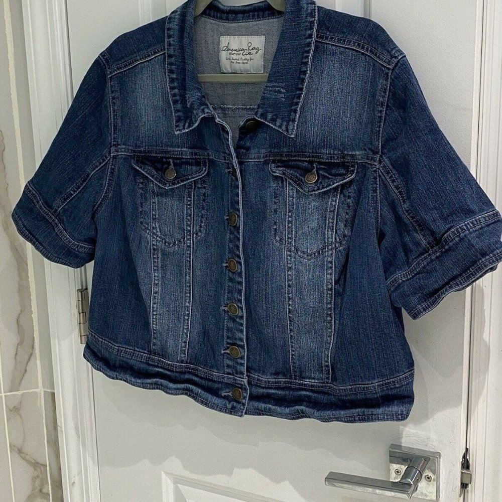 American Rag Cie Distressed Cropped Denim Jacket - Picture 2 of 12
